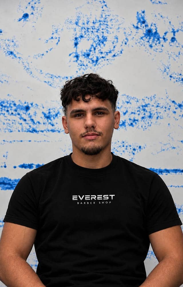 Djulian, barbier chez Everest Barbershop